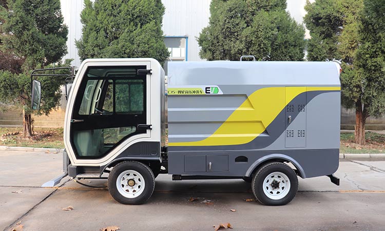 為什么那么多環(huán)衛(wèi)工人都喜歡用小型電動(dòng)高壓沖洗車，原因竟是它