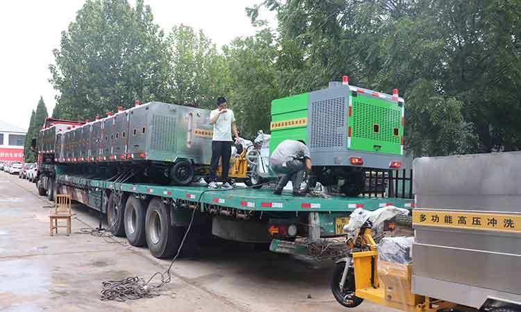 小區(qū)高壓沖洗車(chē)