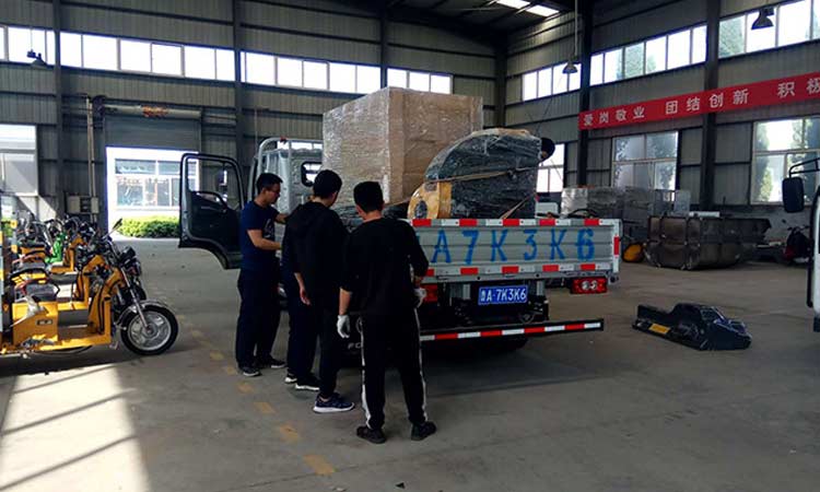 手推式樹(shù)葉收集器