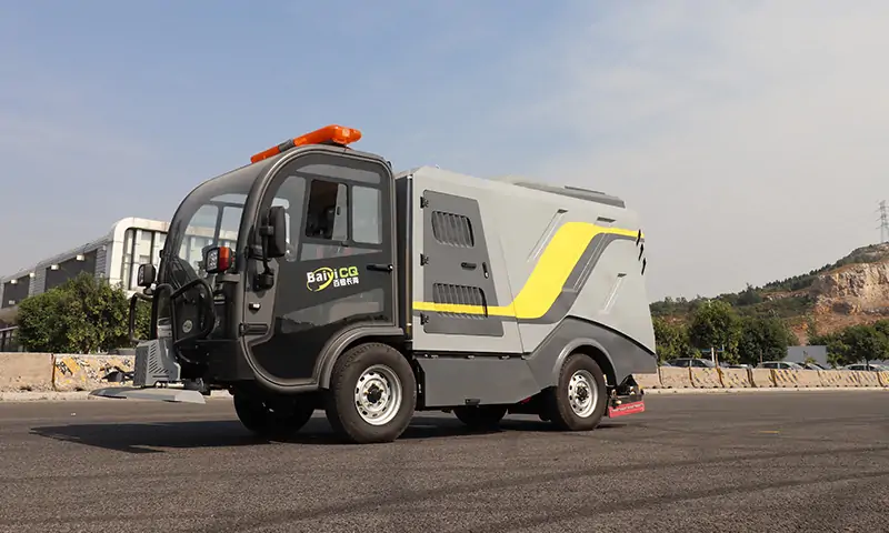 純電動(dòng)深度清潔車--高壓移動(dòng)清洗盤+大容量水箱，解決三級(jí)道路衛(wèi)生保潔難題！