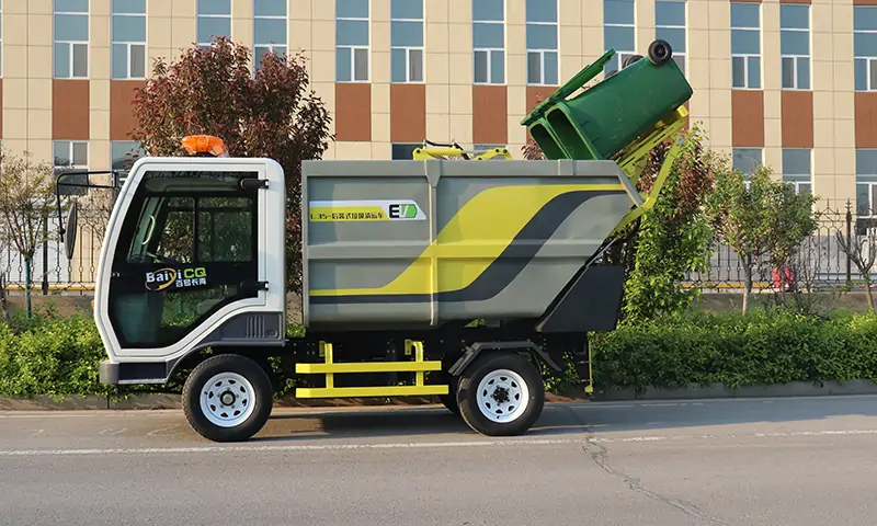 高效環(huán)保的四輪電動(dòng)后裝式垃圾清運(yùn)車(chē)，搖桿控制，雙人駕駛室，液壓動(dòng)力十足！