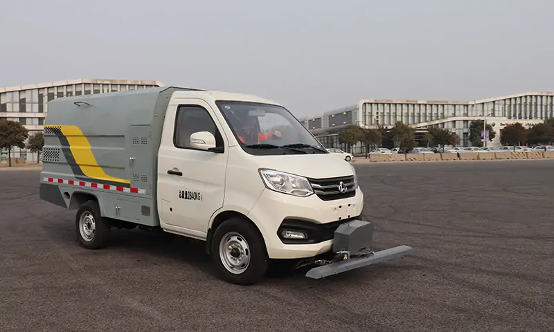 可上牌純電動(dòng)洗掃車！自動(dòng)檔位，動(dòng)力強(qiáng)勁，背街小巷路面衛(wèi)生的新利器