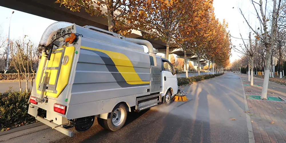 新型樹葉收集車 電動樹葉專用收集車 樹葉收集一體車 吸入式樹葉收集車 破碎樹葉收集車 強(qiáng)力吸樹葉收集車