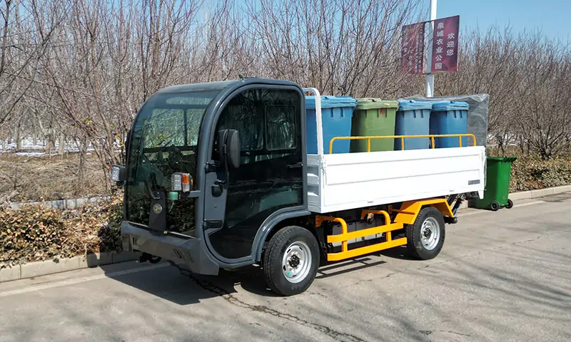 純電動(dòng)八桶垃圾轉(zhuǎn)運(yùn)車(chē)：高效環(huán)保的城市清潔先鋒