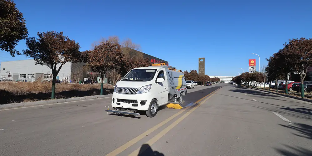 可上牌洗掃車 可上牌電動洗掃車 可上牌純電動洗掃車 可上牌小型電動洗掃車 可上牌電動小型洗掃車 可上牌小型電動環(huán)衛(wèi)洗掃車 可上牌小型電動洗掃一體車 可上牌新型純電動洗掃車