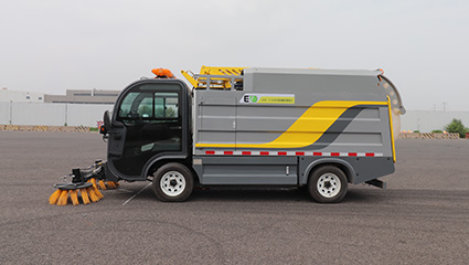 多功能樹葉收集車BY-T50創(chuàng)新設(shè)備