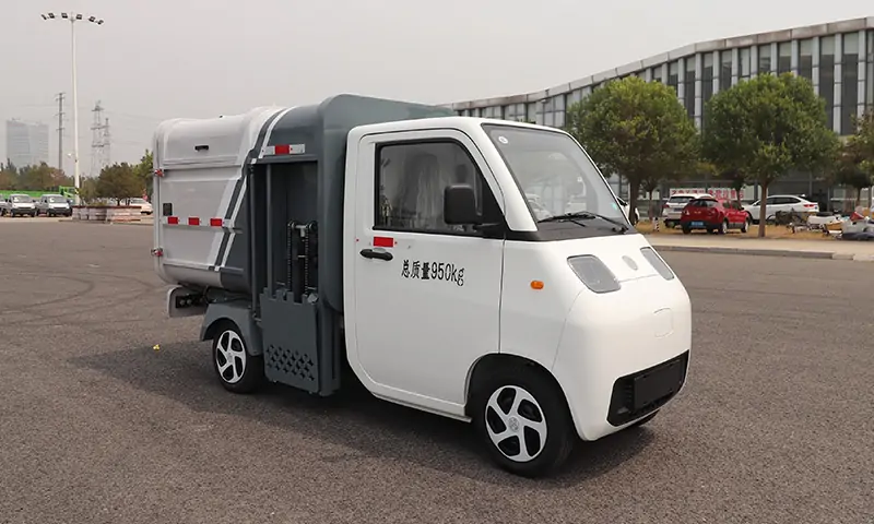 新能源四輪垃圾清運車：高效環(huán)保，助力城市清潔