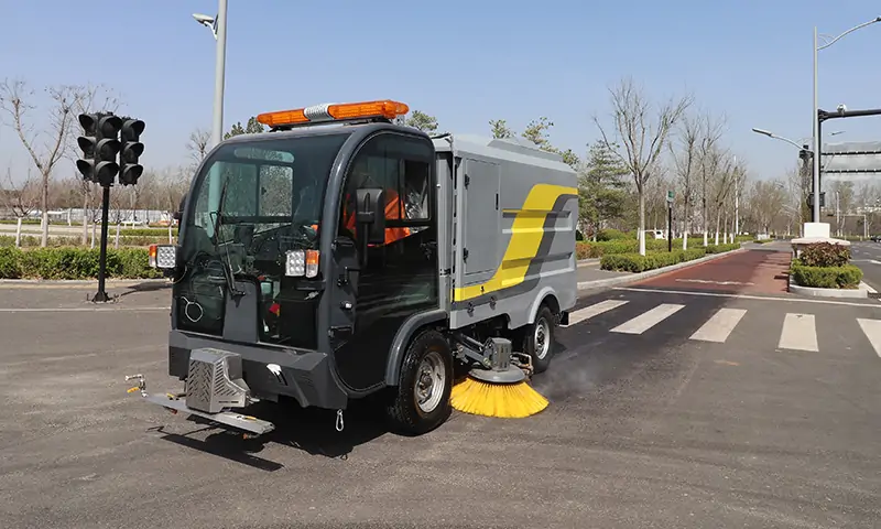 新能源純電動洗掃車助力市政衛(wèi)生建設，打造綠色清潔城市