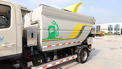 新能源自裝卸式垃圾車BY-LH4500動力系統(tǒng)