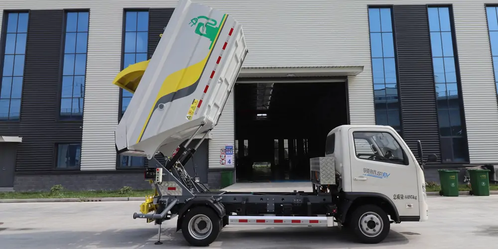 新能源后裝式垃圾車，純電動垃圾車，電動垃圾車，小型垃圾車