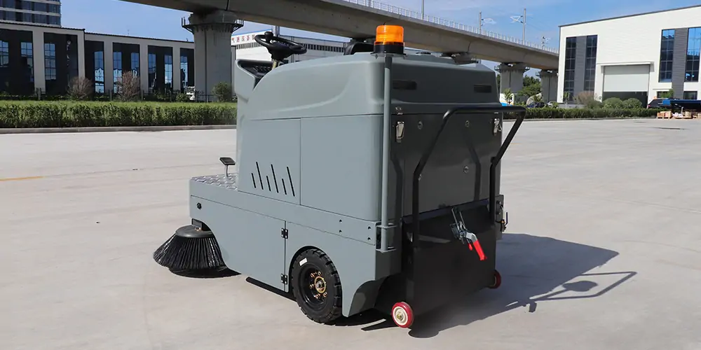 純電動清掃車，電動清掃車，小型電動掃地車，電動掃地車