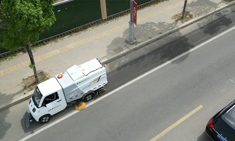 純電動(dòng)洗掃車，多功能滿足多種場(chǎng)景下的使用需求